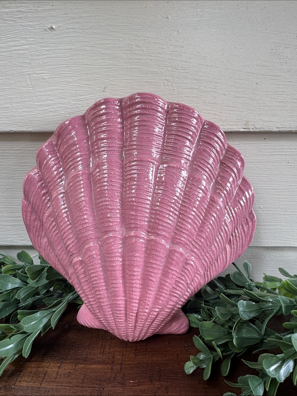 Vintage 60’s Ceramic Seashell Decorative Accent